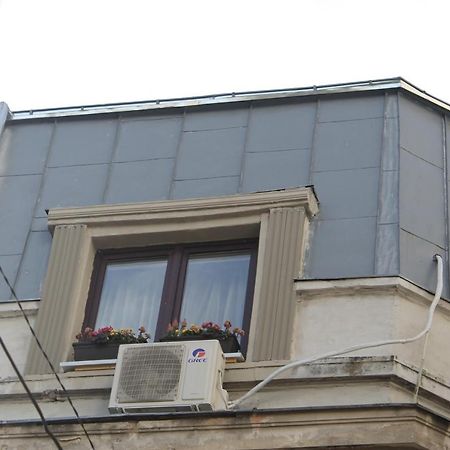 Studio Yellow - Piata Victoriei บูคาเรสต์ ภายนอก รูปภาพ
