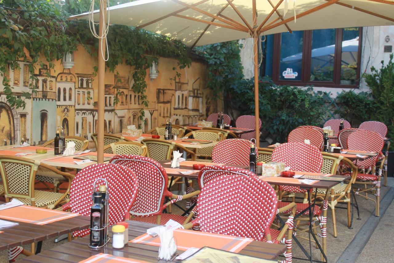 Studio Yellow - Piata Victoriei บูคาเรสต์ ภายนอก รูปภาพ