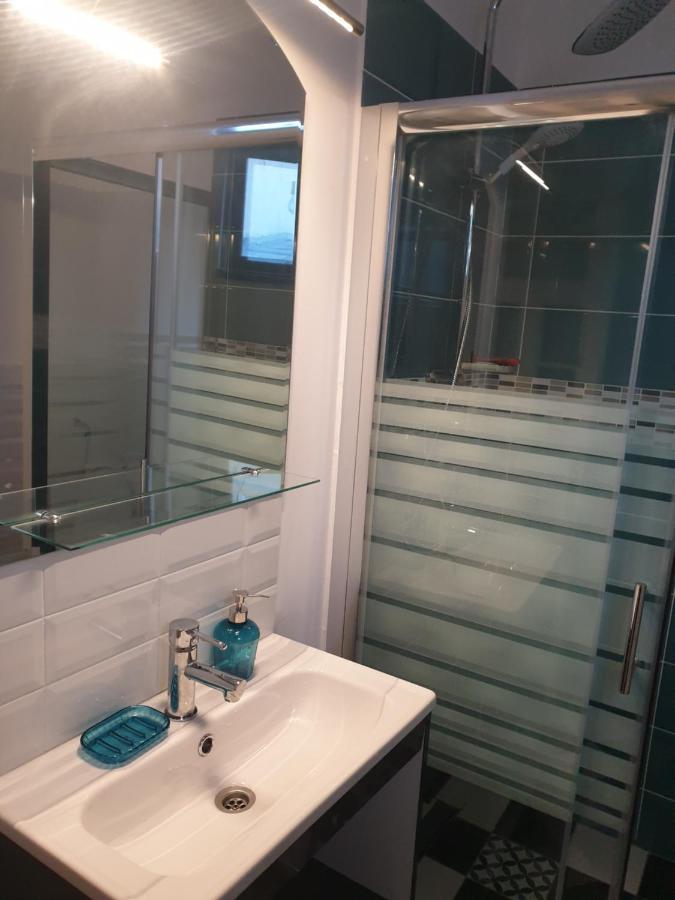 Studio Yellow - Piata Victoriei บูคาเรสต์ ภายนอก รูปภาพ