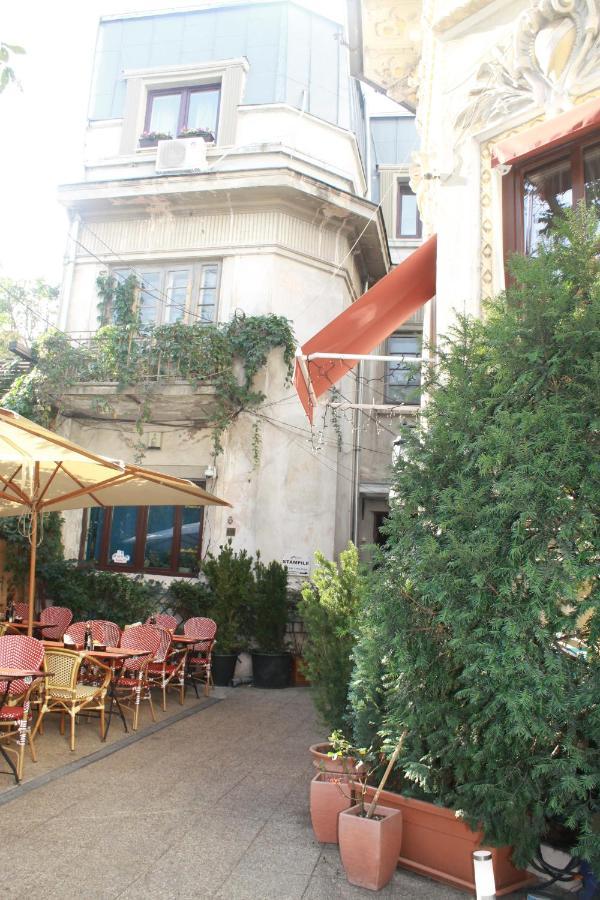 Studio Yellow - Piata Victoriei บูคาเรสต์ ภายนอก รูปภาพ
